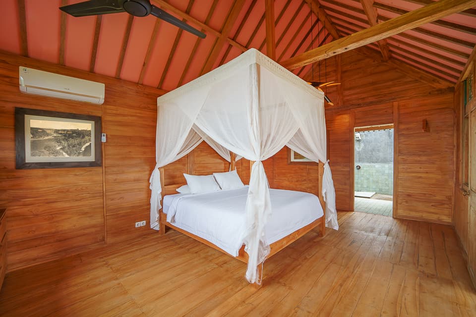 Kesambi 4 wooden house — photo 5