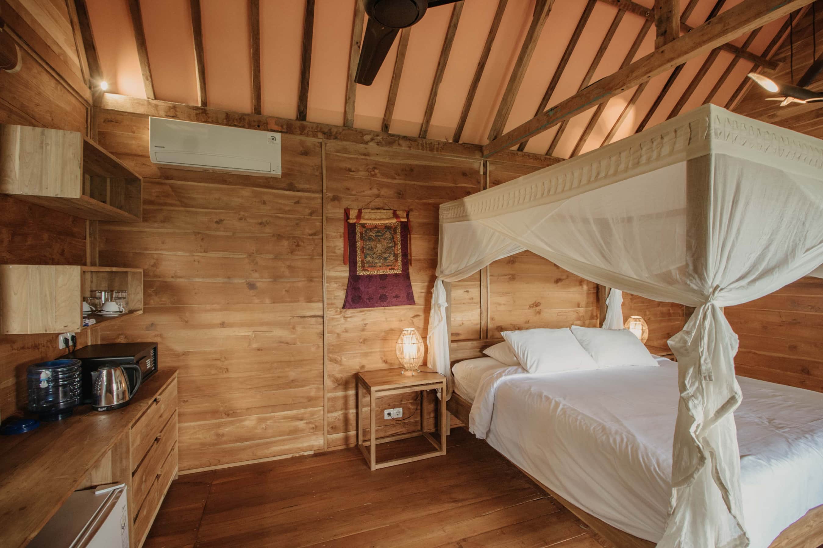 Kesambi 2 wooden house — photo 1