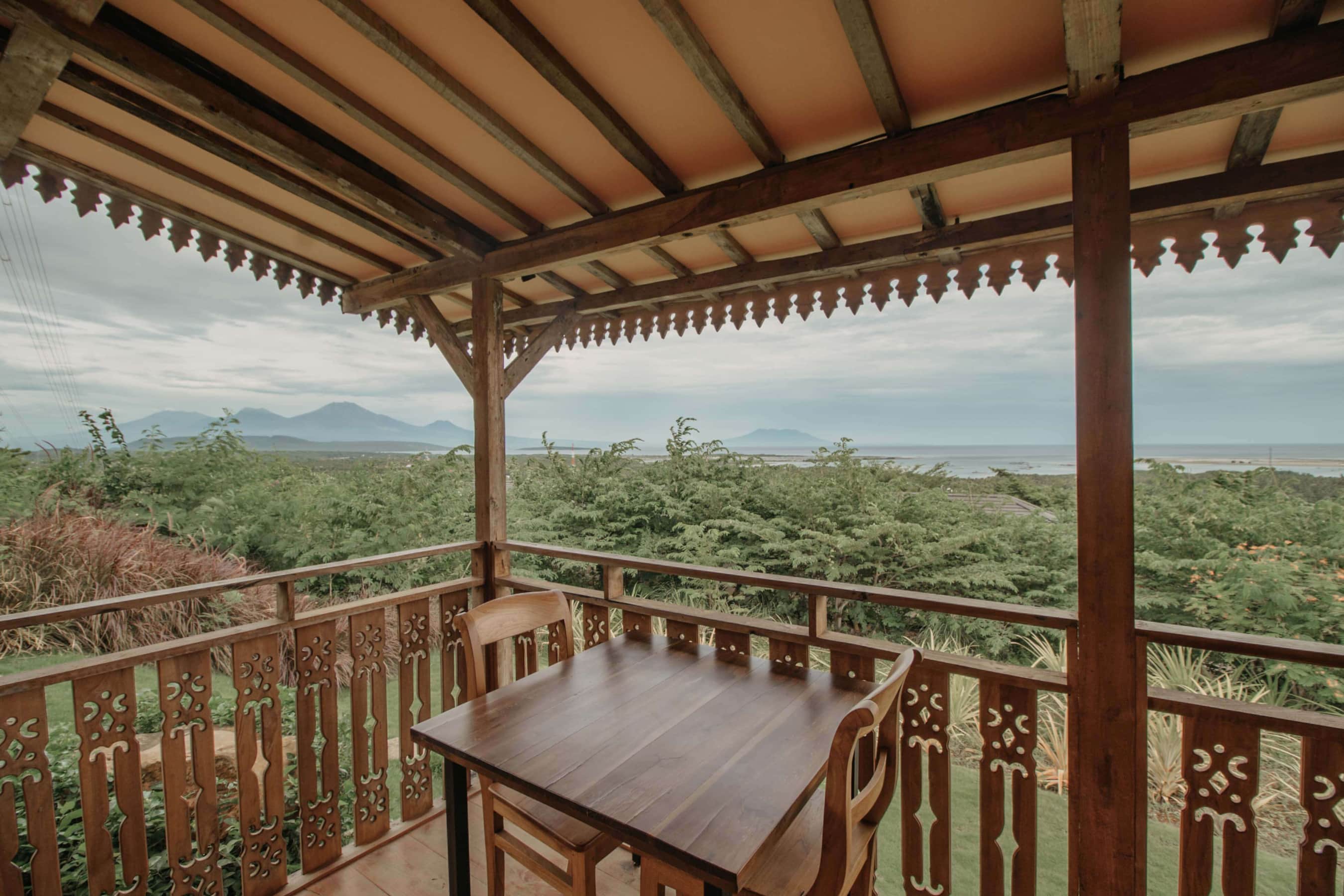 Kesambi 1 wooden house — photo 2